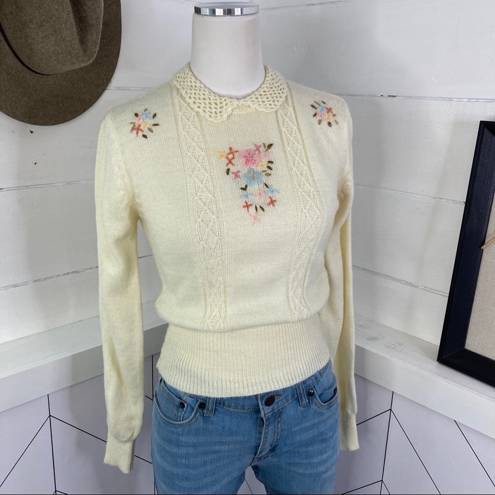 *Vintage* 70's Danielle DeLuca Embroidered Sweater